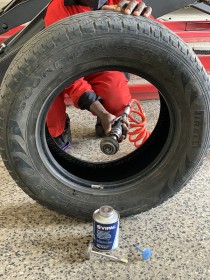 tyre-puncture-repair-minicombi-passenger-suv-light-truck